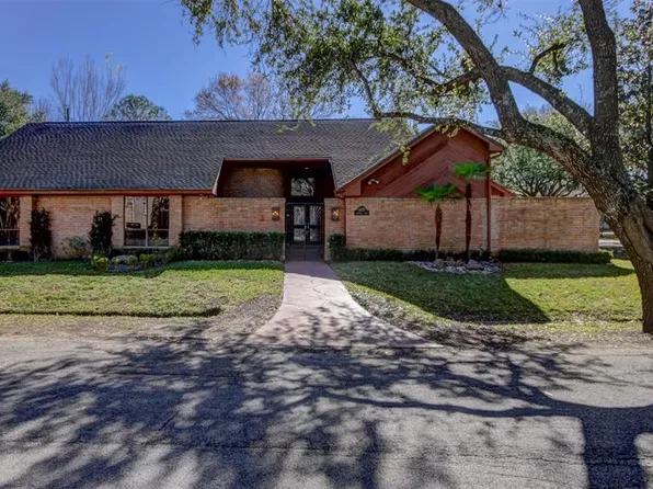 14137 Cardinal Ln, Houston, TX 77079