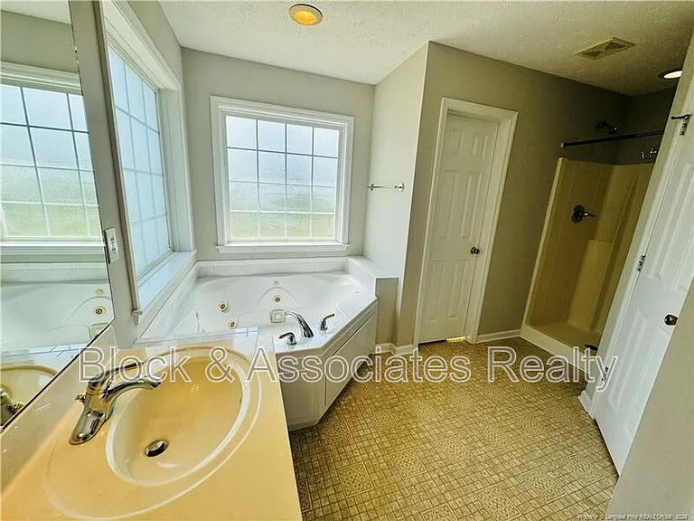 109 Vail Ct — Photo 10