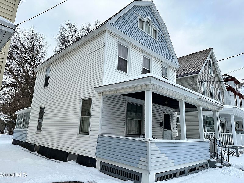 3rd image of 209 Furman Street