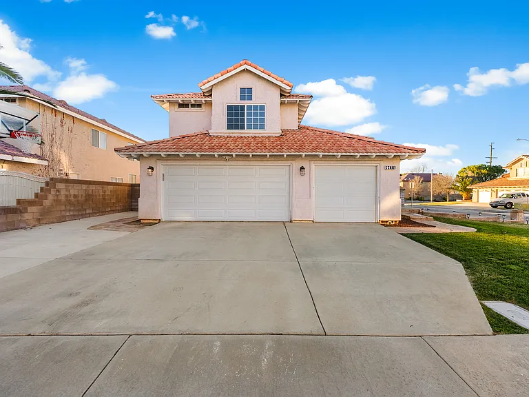44351 Shad St — Photo 3