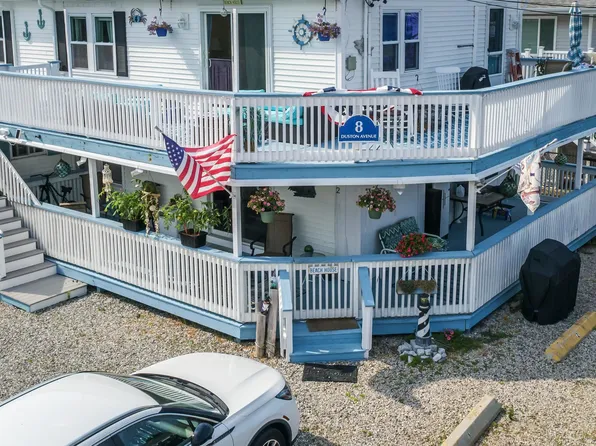 8 Duston Avenue #2, Hampton, NH 03842