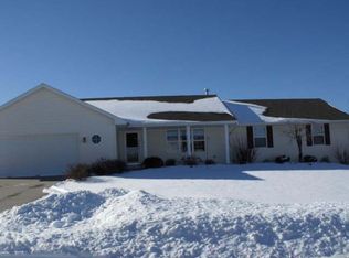 545 Alpine St, Oconto Falls, WI 54154