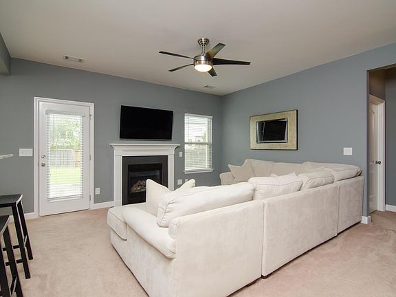 3rd image of 7312 Riverfront Dr