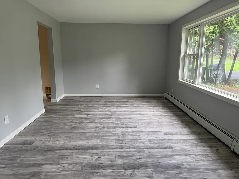 1013 Main St #1 — Photo 2