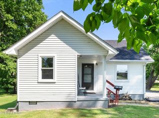 902 Elm St, West Pt, KY 40177