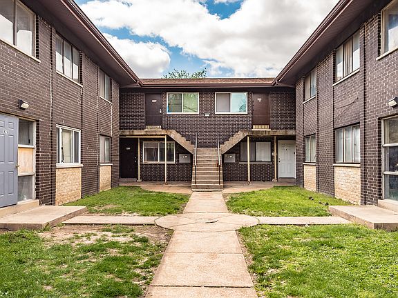 3rd image of 436 Chambers Rd APT A