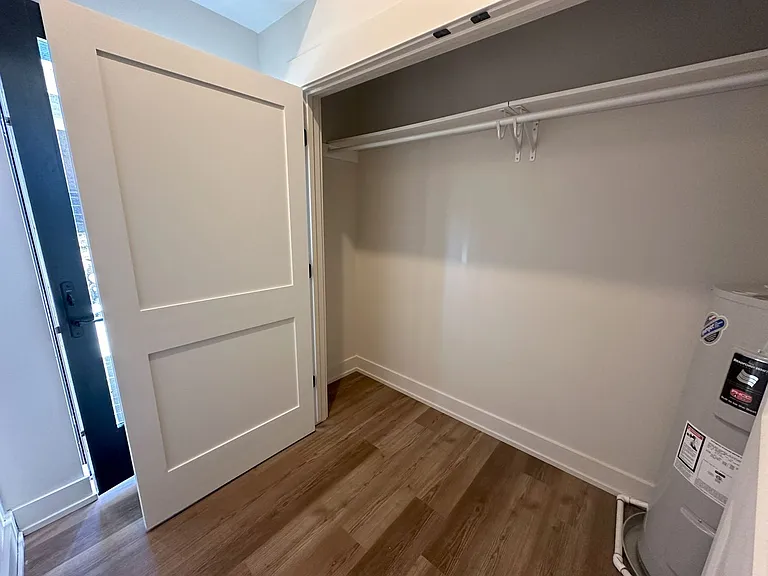 255 Bradford St NE — Photo 22