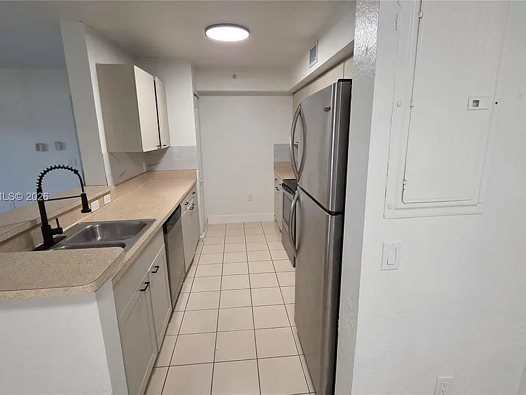 15480 SW 284th St #2111 — Photo 5