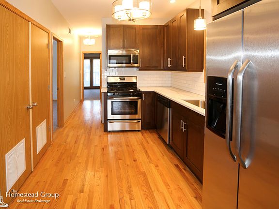 3rd image of 1420 W Ohio St #2south