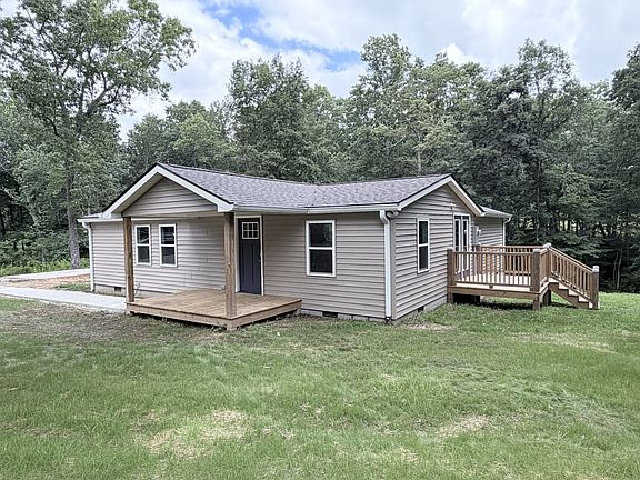 3rd image of 374 N Bluff Cir