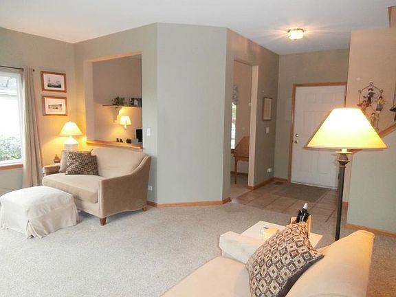 4th image of 123 E Old Mill Trl