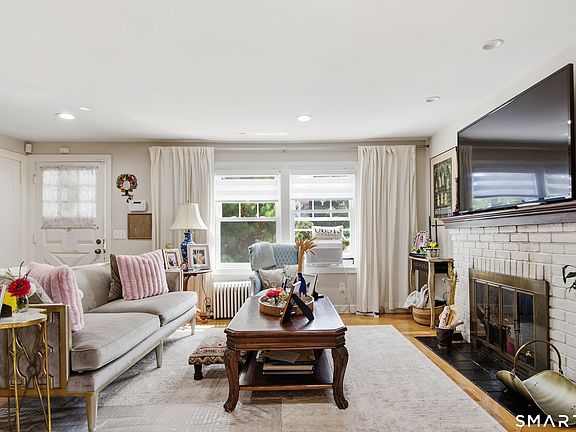 4th image of 68 Beverly Road