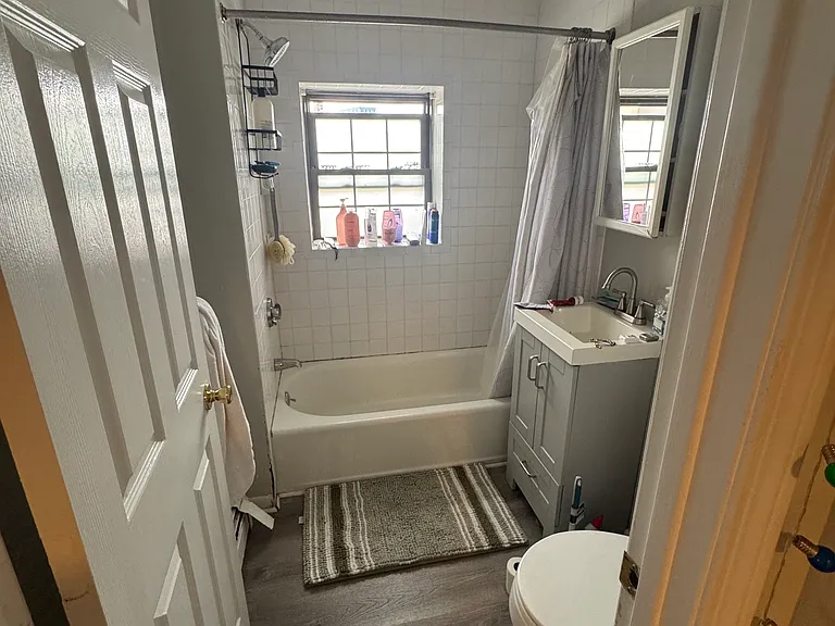 21 Walnut St #1 — Photo 6