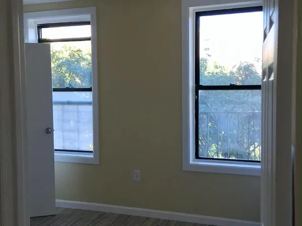 (undisclosed Address), Bronx, NY 10458