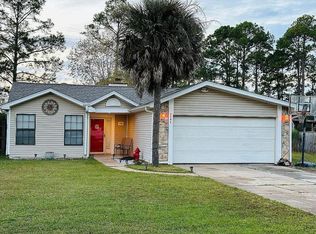 2105 Seagrape Dr, Navarre, FL 32566
