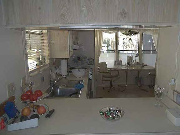 4th image of 435 Forest Ln