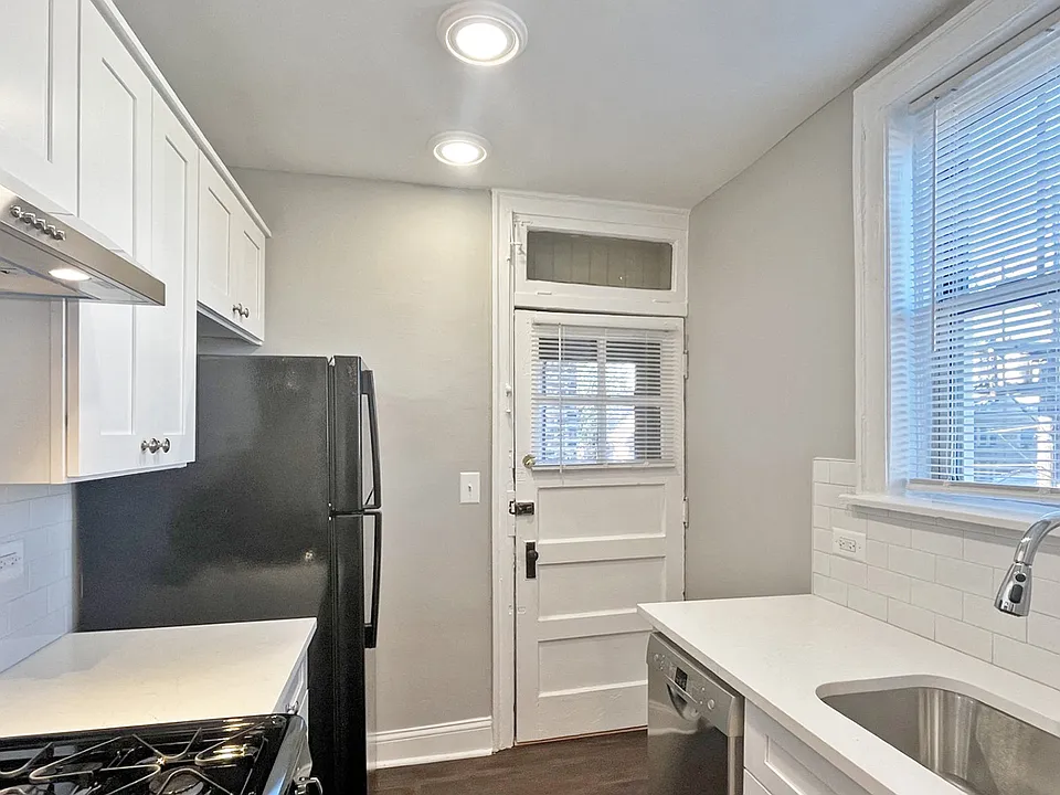 618-632 S. Austin Blvd.