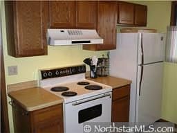 4th image of 2637 Brookdale Ln N