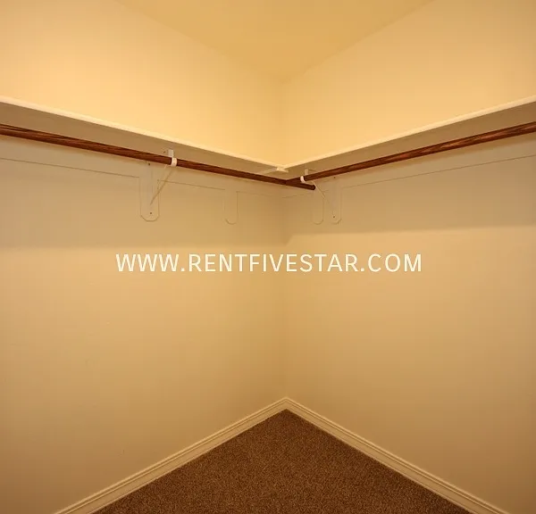 3954 Hawthorne Rd #8A — Photo 11