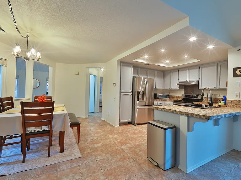 115 Rambling Dr — Photo 12
