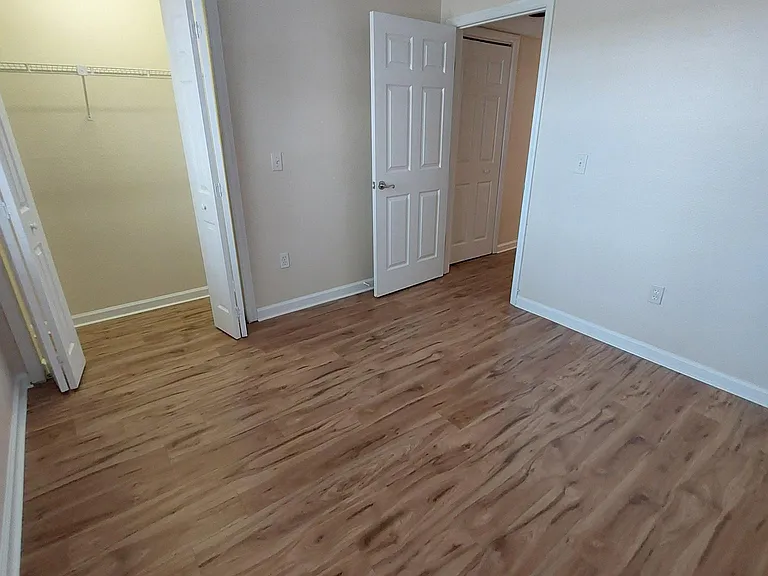 2500 Winding Creek Blvd #E201 — Photo 25