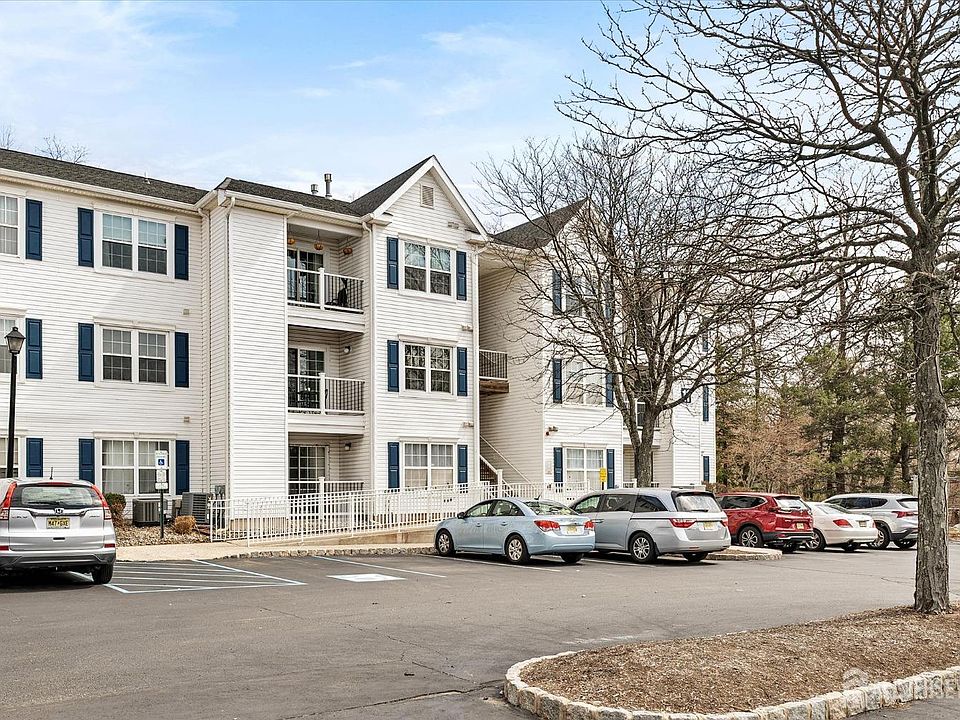 1st image of 1125 Waterford Dr