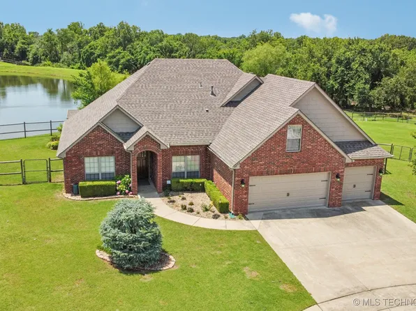 9200 E 92nd Pl N, Owasso, OK 74055