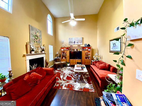 3rd image of 2534 Meadow Brooke Ct