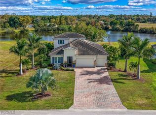2070 Hickeys Creekside Dr, Alva, FL 33920