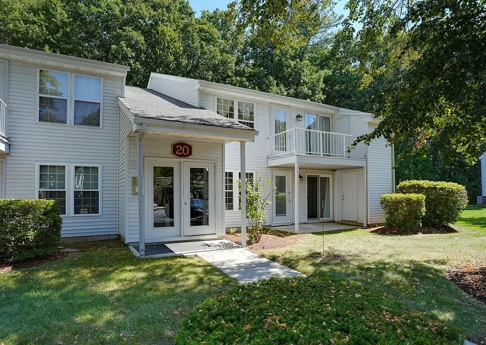 20 Walden Dr #15