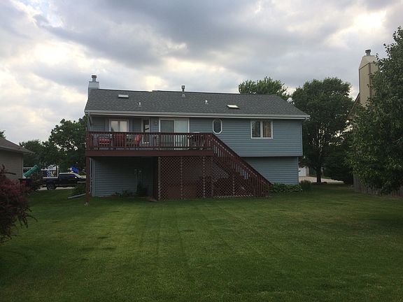 5th image of 1060 Wilmont St
