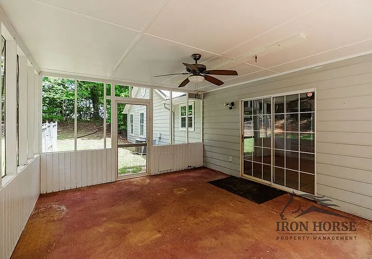 335 Oak Meadows Dr — Photo 19