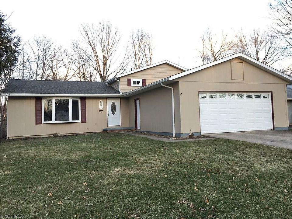 1st image of 16015 Walnut Creek Dr
