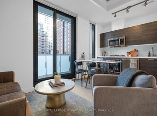 11 Charlotte St #606, Toronto, ON M5V 0M6