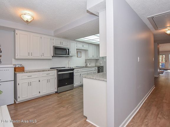 5th image of 71 Moonlight Ln #2C