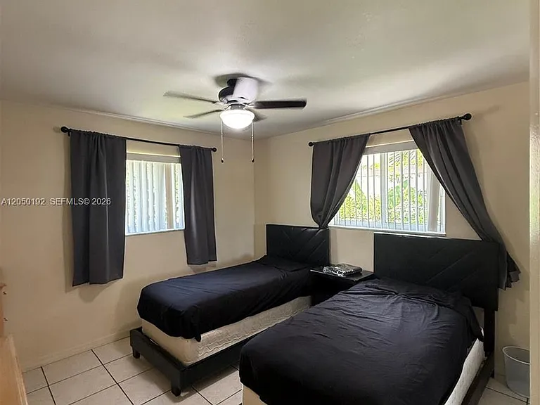5431 NW 17th Ct — Photo 4