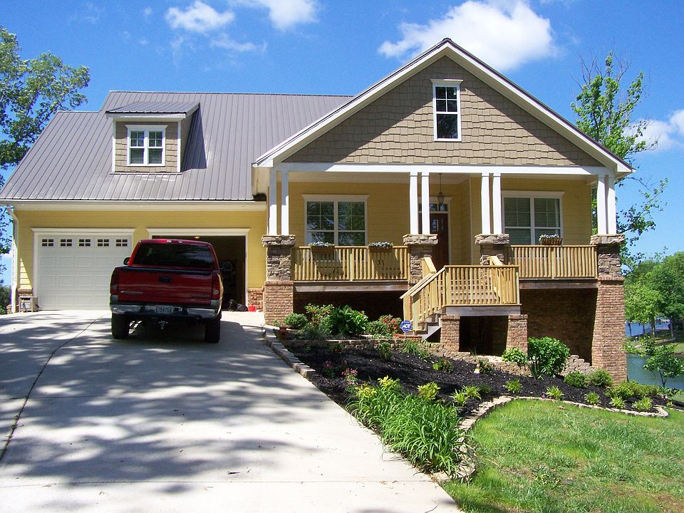 2nd image of 160 Summer Place Ln
