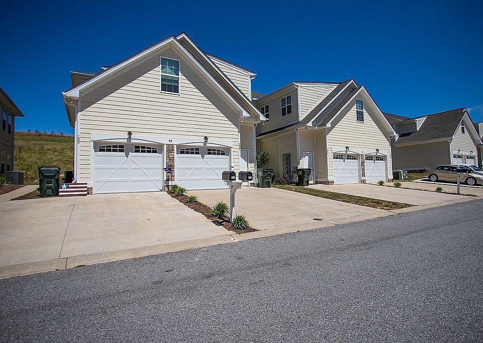 70 Windgate Cir 202, Fishersville, VA 22939 Zillow