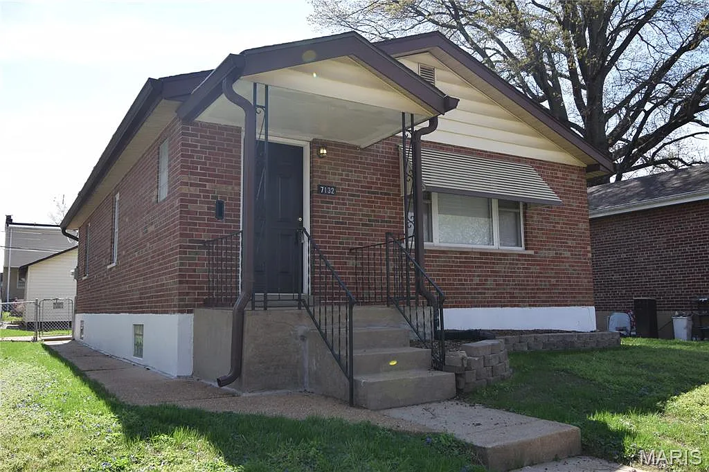 7132 Vermont Ave photo 1