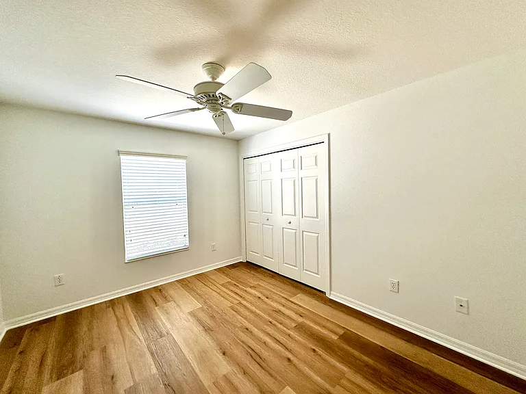 2079 Hydrangea Ave — Photo 14
