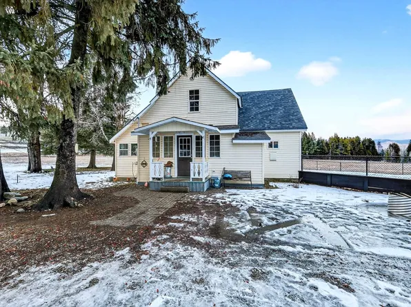 671 Baker Lake Rd, Newport, WA 99156