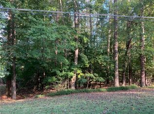 4607 Trailwood Dr, Greensboro, NC 27407
