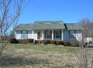 3482 Officers Chapel Rd, Cookeville, TN 38506