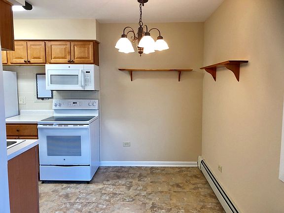4th image of 705 W Park Ave APT 14