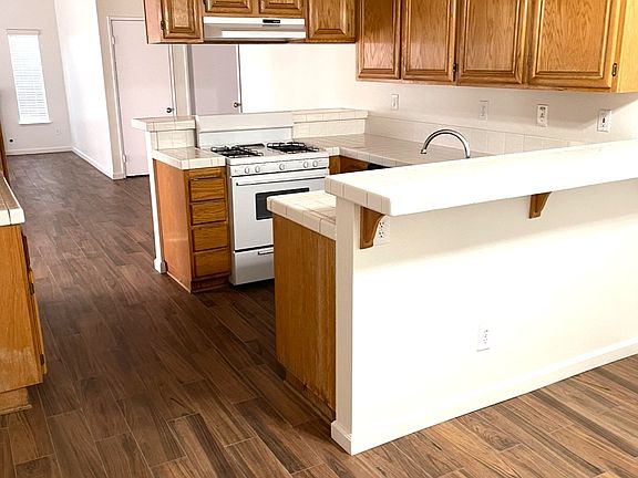 4th image of 12536 Sunbird Ln