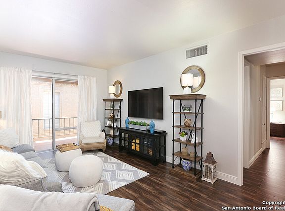 4th image of 7711 Broadway St