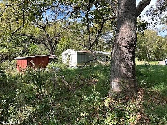 5th image of 1205 Horse Lick Rd