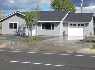 62 Laura Ln, Deatsville, AL 36022