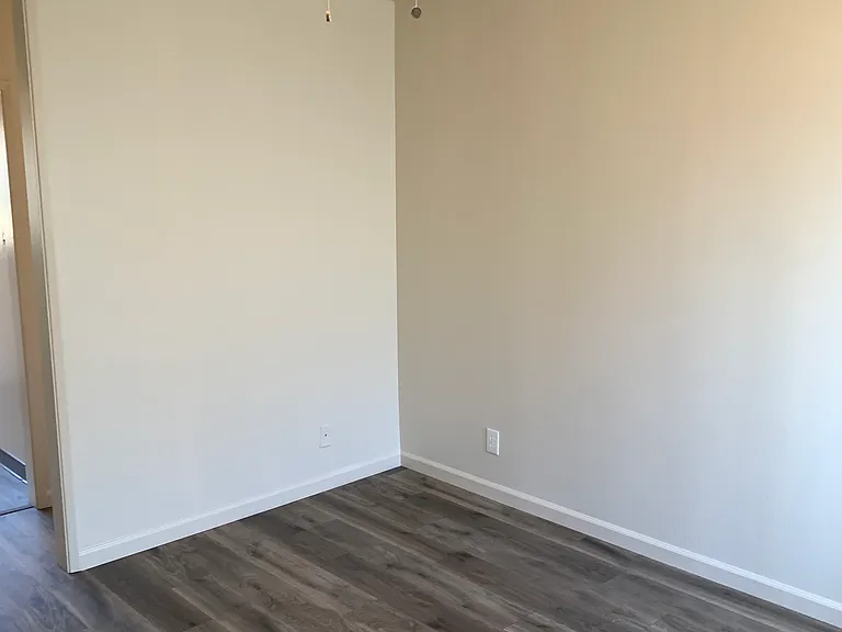 470 S 2nd St #12 — Photo 10