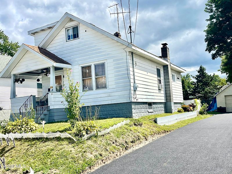 2nd image of 209 Edward Street